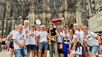 CSD-Dyke-March-2023-Queerelas-Friends-Frau-Reker